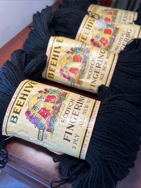 Beehive 3 Ply Scotch Fingering Wool Skein Set of 4 All New Wool P&B Scotland